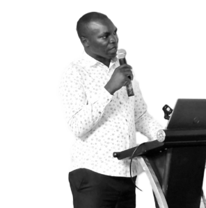Dr. Tomé Charles